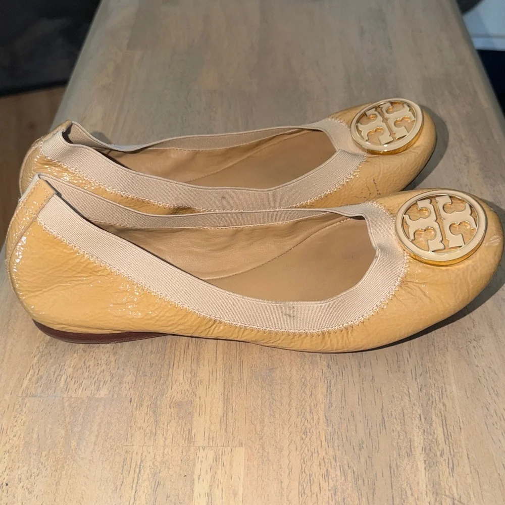 Tory Burch Caroline Patent Leather Flats Size 8.5